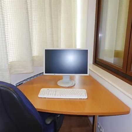 Nice Bright And Cozy With All Amenities And Convenient Transportation Apartment *