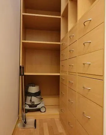 Apartment Nice Bright And Cozy With All Amenities And Convenient Transportation Tirana