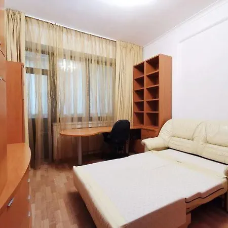 Nice Bright And Cozy With All Amenities And Convenient Transportation